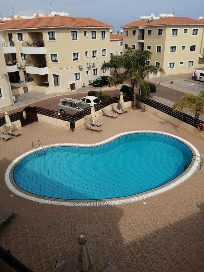 Barlee'S Apartment Paralímni Eksteriør bilde